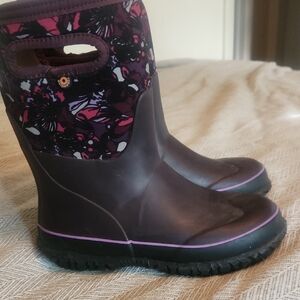 Bogs Women's Purple Floral Winter Boots